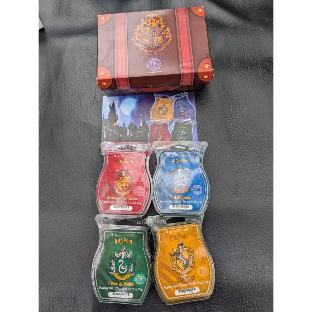 Scentsy Harry Potter Hogwarts Houses Wax Collection 4 Bar Set Trunk Box NEW